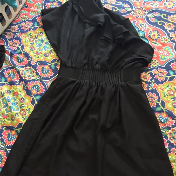 One shoulder dress