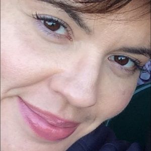 Meet your Posher, Corlina