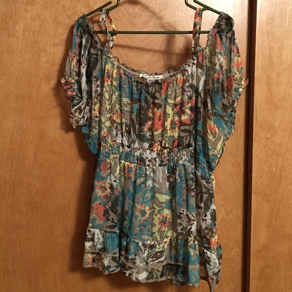 Blouse - Picture 3 of 3