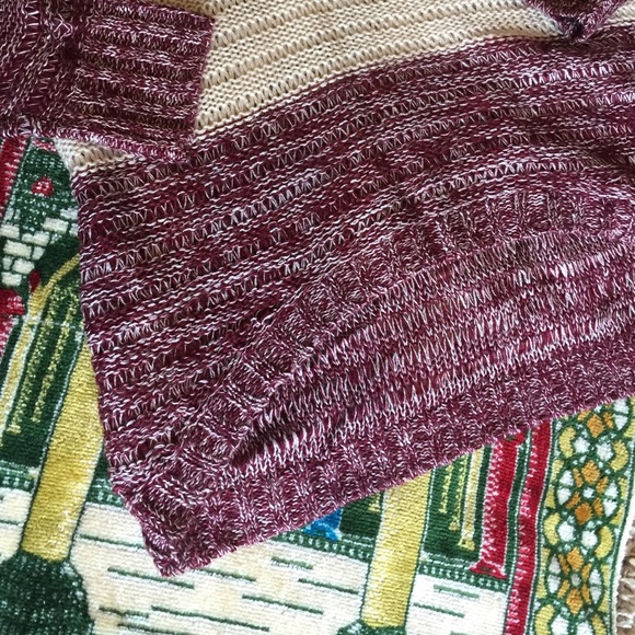 • Two-Tone Colorblock Burgundy & Cream Sweater • - Picture 3 of 4