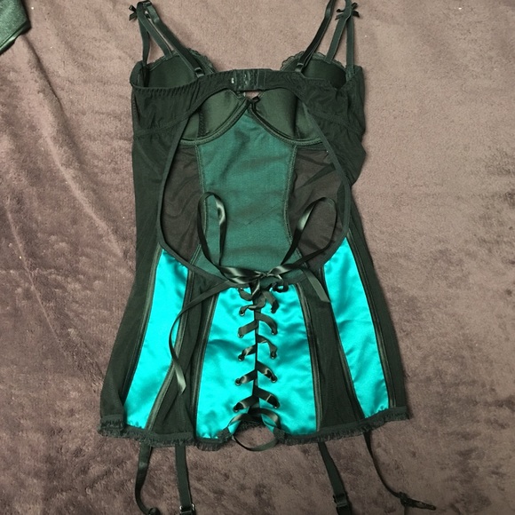 Intimate wear - Picture 2 of 2