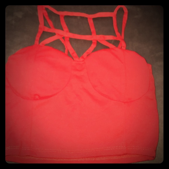 Strappy crop