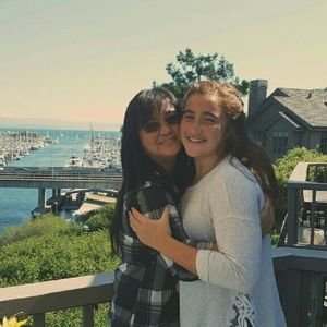 Meet your Posher, Nina