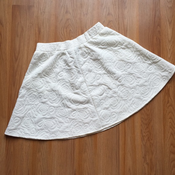 Textured floral print skater style skirt POCKETS - Picture 2 of 3