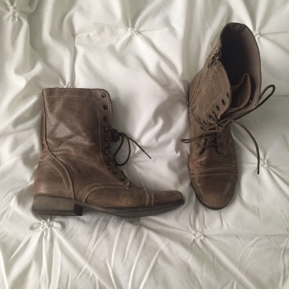 Steve Madden Shoes - Steve Madden Troopa Tan Lace Up Leather Boots