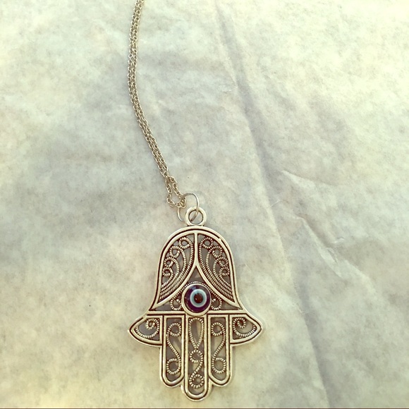 Hamsa eye necklace!!!