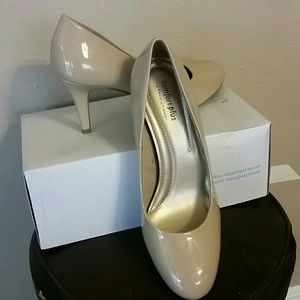 Tan heels- never worn heels