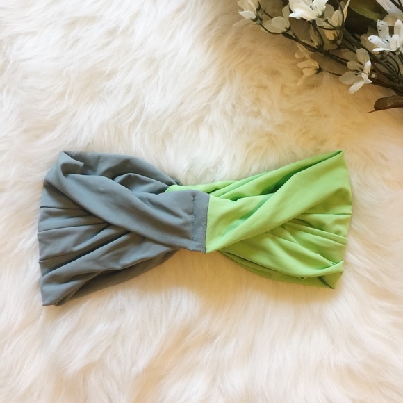 Handmade bikini top - Picture 2 of 2