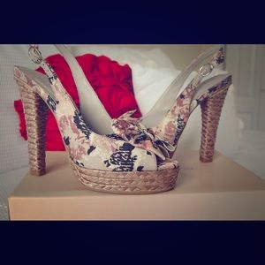 BCBGeneration Floral Platform