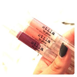 Bundle of Stila lipgloss. NEVER USED.