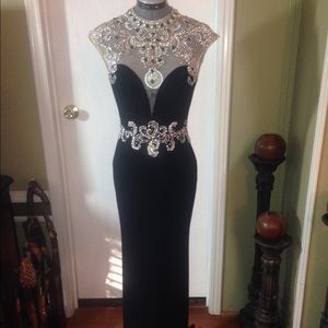 Sherri Hill formal dress