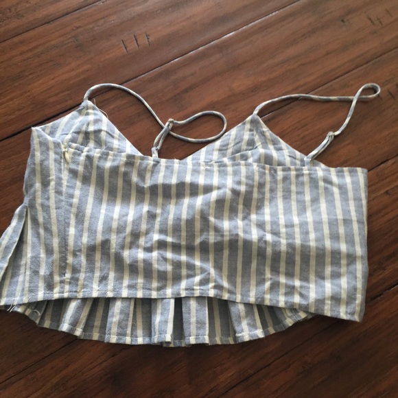 striped peplum crop top - Picture 3 of 3