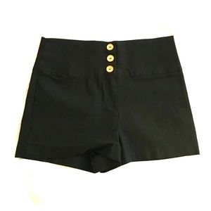 Stretchy black shorts