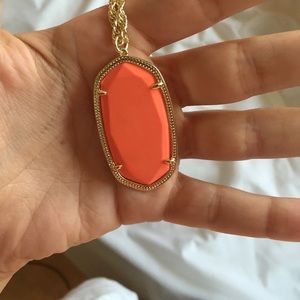 Kendra scott necklace