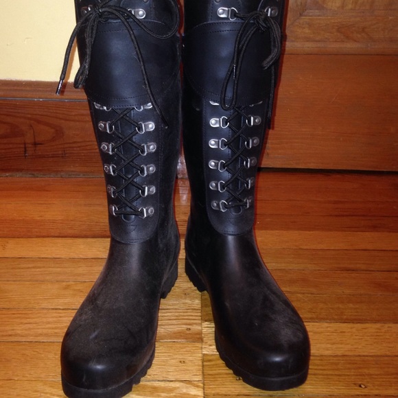 UGG Shoes - Ugg Sherpa rainboots