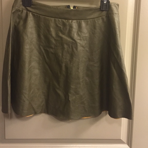 Olive Vegan-Leather skater skirt