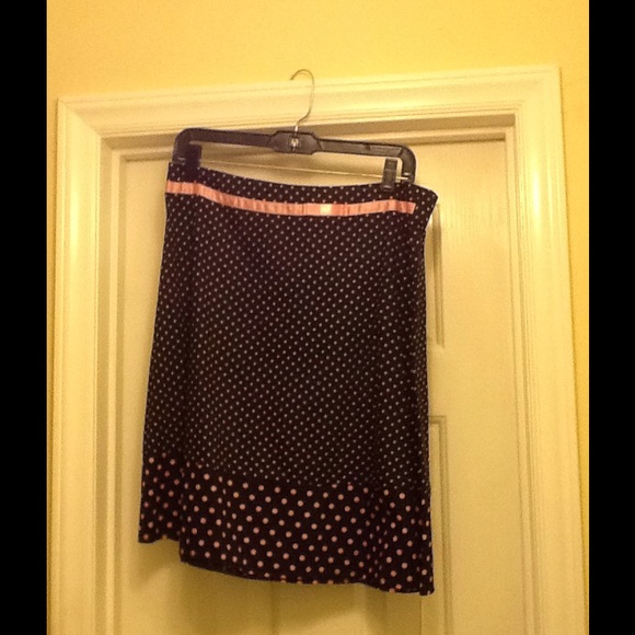 A bundle of Spring/Summer skirts. - Picture 2 of 3