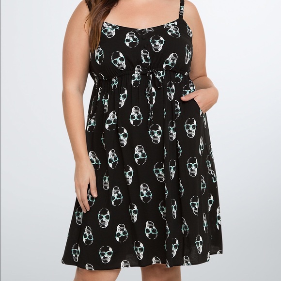 Torrid size 2 skulls with sunglasses dress