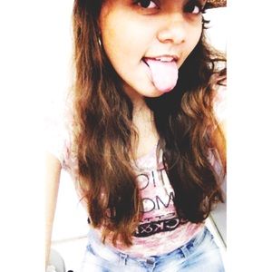 Meet your Posher, Adriana