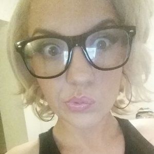 Meet your Posher, Renee