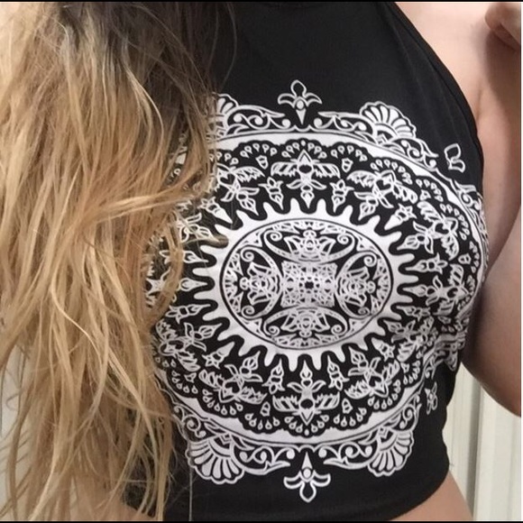Hipster Mandala Sachi Halter Top - Picture 2 of 4