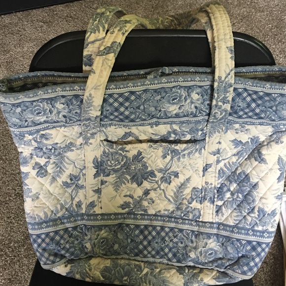 Vera Bradley tote