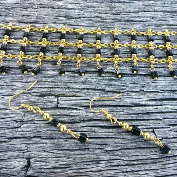 Choker and earring set - Picture 2 of 2
