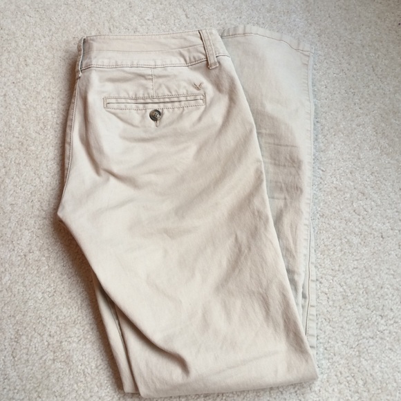 American eagle khaki pants