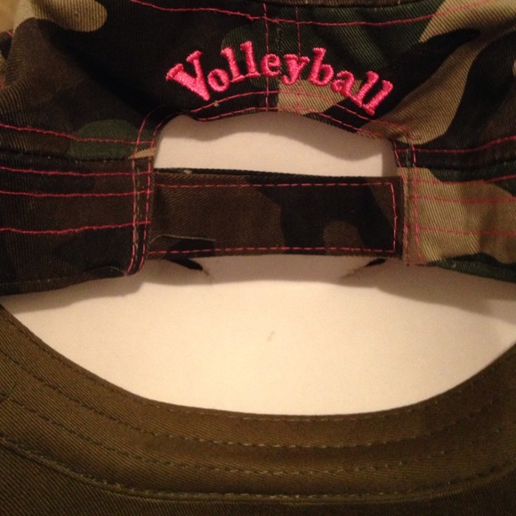 Camo Volleyball Mom hat - Picture 3 of 3