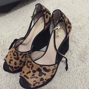 Vince Camuto wedge