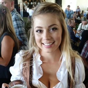 Meet your Posher, Eva