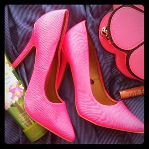 HOT PINK Barbie Pumps SZ 8/9
