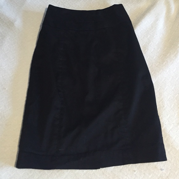 H&M black pencil skirt
