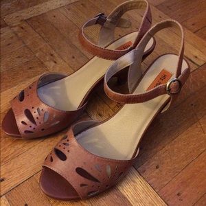 Miz Mooz Willa Sandals