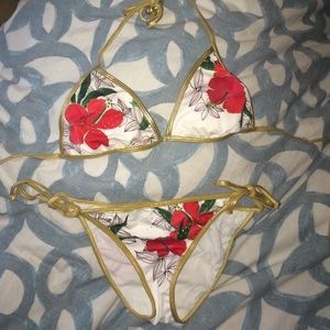 Guess Bikini - L top/M bottom