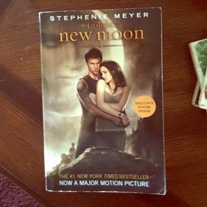 New moon : twilight saga