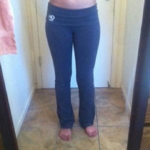 Gully Hicks yoga pants