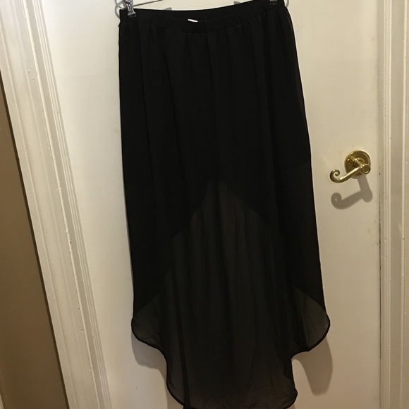 High-Low black sheer skirt - Picture 4 of 4