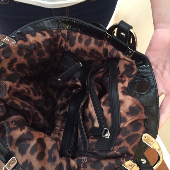 Black shoulder bag - Picture 3 of 8