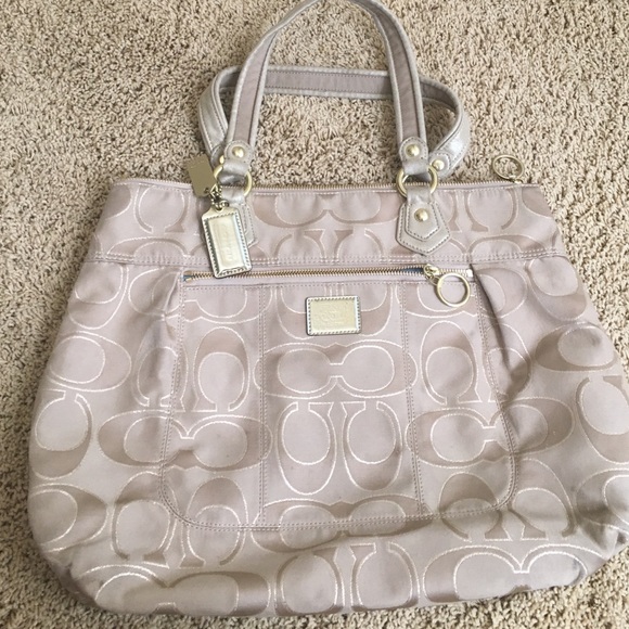 Additional photos of Coach Poppy Signature Glamour