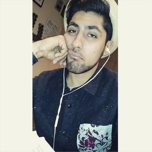 Meet your Posher, Justin