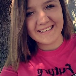 Meet your Posher, Makayla