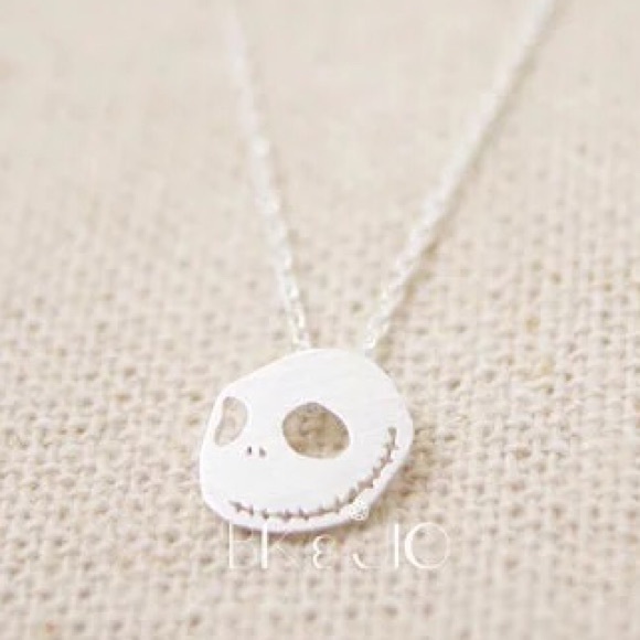 • SALE • Silver | Gold Nightmare Skull Necklace • - Picture 3 of 3