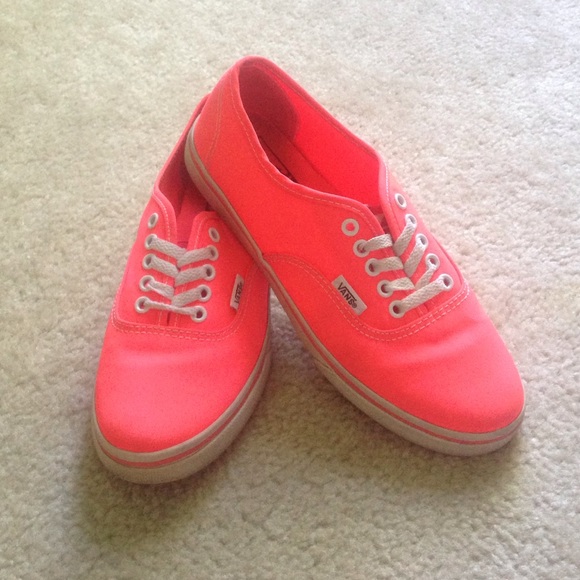 Coral vans