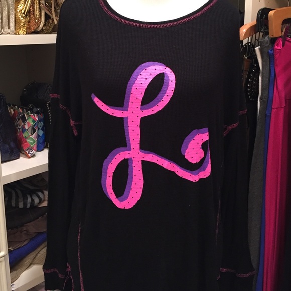 Honeydew thermal sleep shirt initial "L"