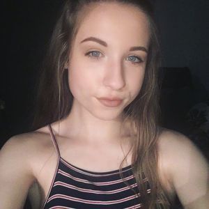 Meet your Posher, Marissa