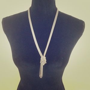 Knot Necklace