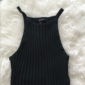 ❌❌ SOLD ❌❌ Ribbed knot halter top