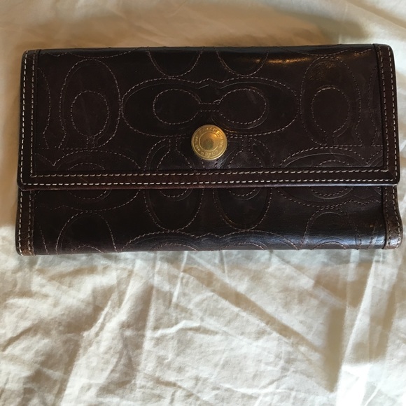 Coach brown leather trifold wallet C stitched