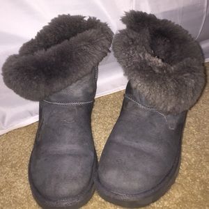 Grey uggs